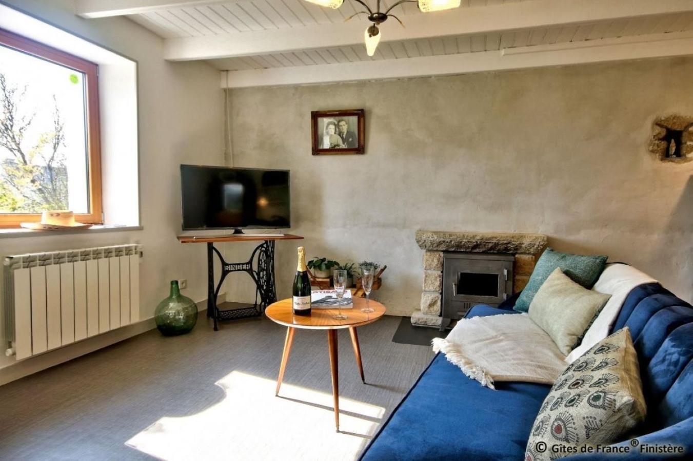 Gîte Le pied à terre Kerlouan Esterno foto